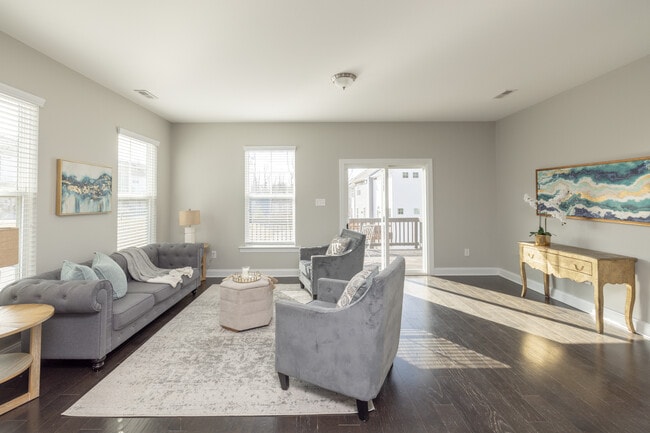 Photo - 6418 Cassia Loop