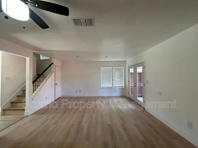 Photo - 1970 Grande Cir Unit #19