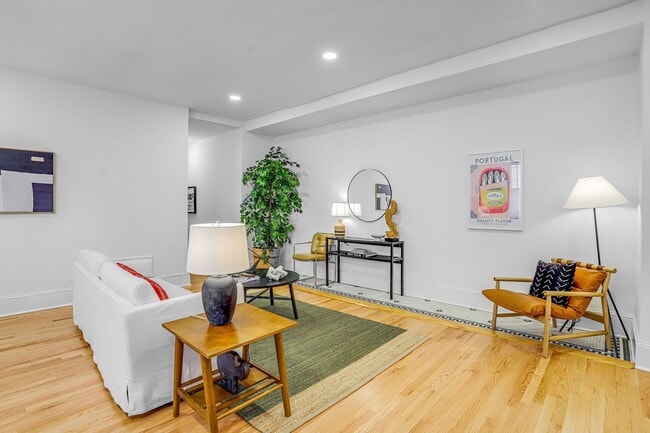 Photo - Mt. Pleasant Condo | 2 Bed | 2 Bath | 1,250 Sf Unit 102