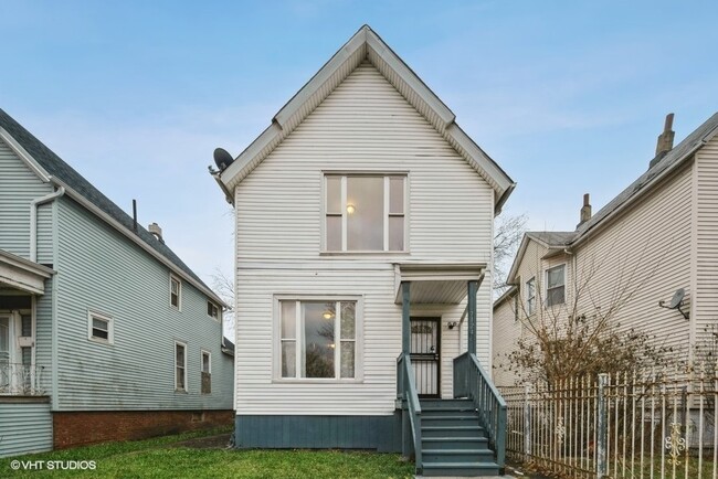 Building Photo - 7124 S Lowe Ave Rental