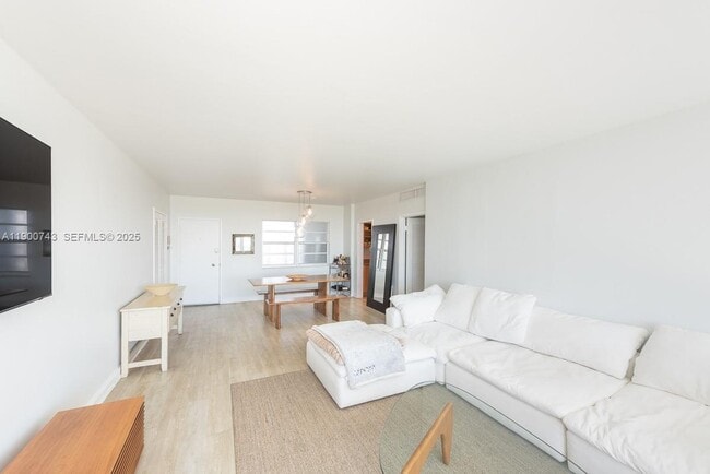 Photo - 9101 E Bay Harbor Dr Unit 701