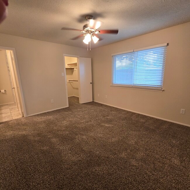 7222 Ridgeberry Dr