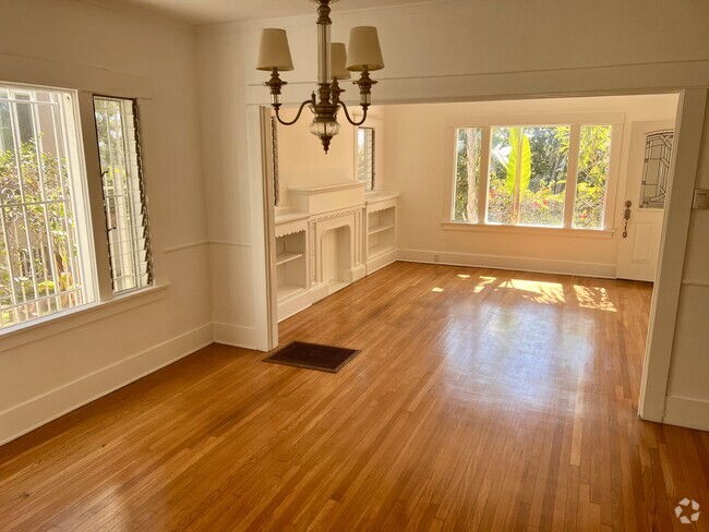 Dining Room to Living Room View - 3837 W 28th St Rental