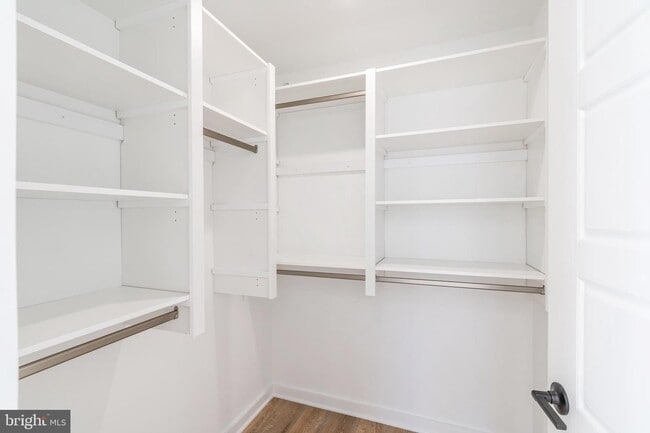 Photo - 1325 Buttonwood St Apartments Unit 1