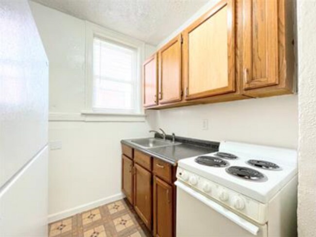 3619 Hereford St Unit 2S