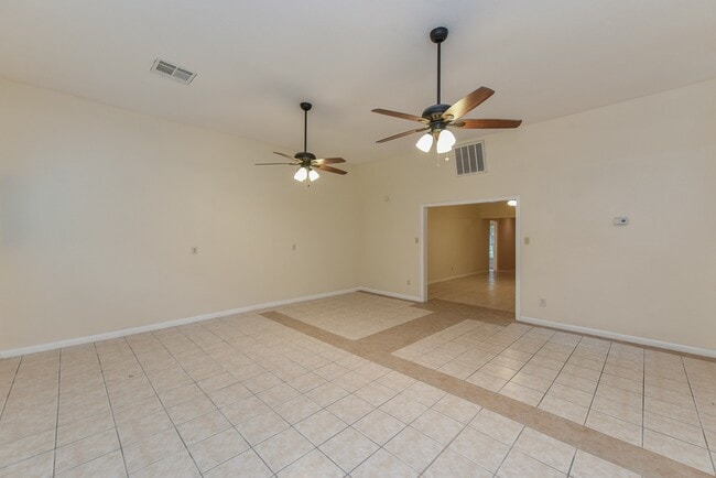 Photo - 18610 Anne Dr