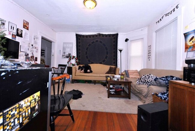 Building Photo - 4bed / 1bath on Pratt St in Allston for 9/1/2026 - $5000