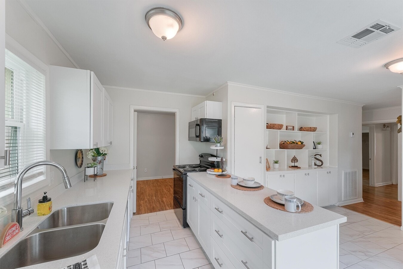 Photo - 309 E Kay St