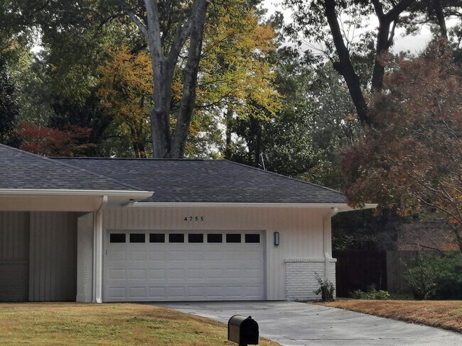 Photo - 4755 Cole Rd