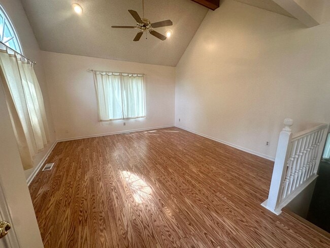 Photo - 4 bedroom, 2 1/2 bath