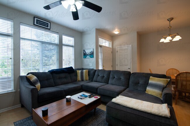 Photo - 5555 E Briarwood Ave