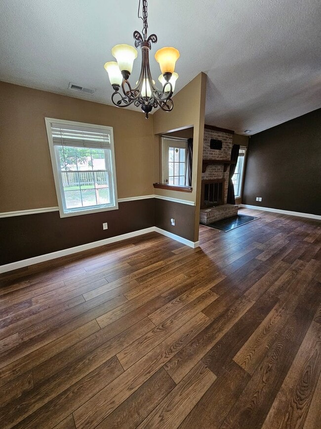 Photo - UPDATED Beautiful 3 bedroom 2 bathroom