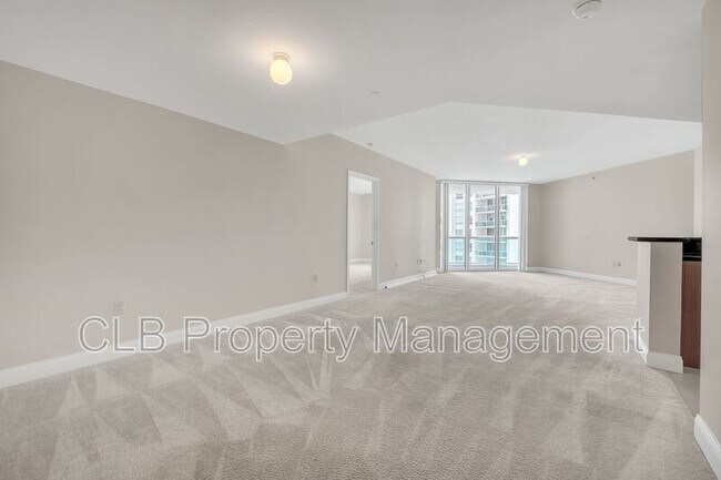 Photo - 241 Riverside Dr Unit 905