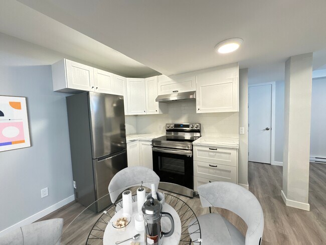 Photo - 1677 Baseline Rd