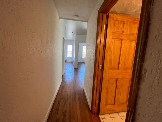 848 Huntington Ave Unidad 3