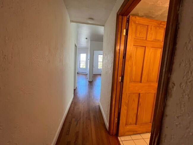 Photo - 848 Huntington Ave Unidad 3