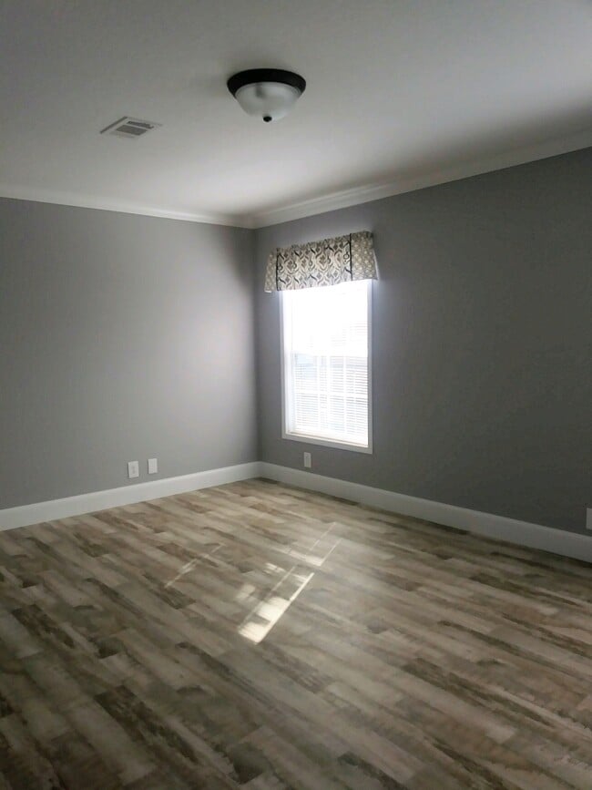 4348 Theresa Ct