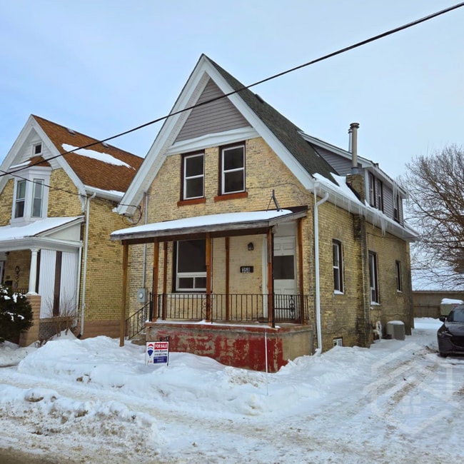 Photo - 2-Bedroom Available in London!! Unit 2