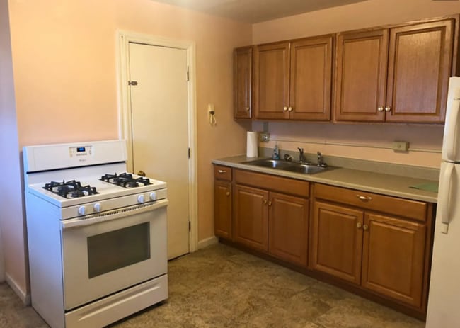 Photo - 536 Jefferson St