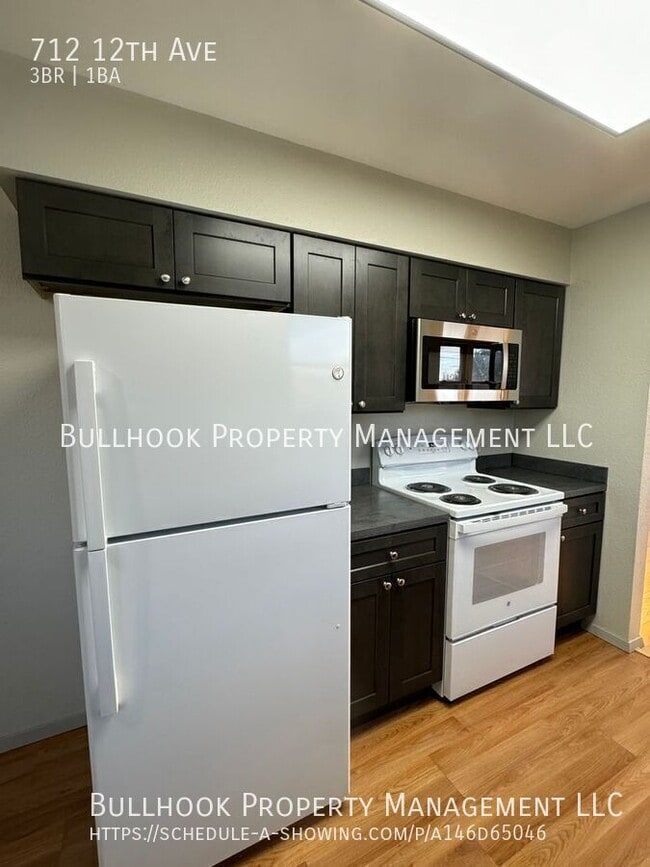 Photo - 712 12th Ave