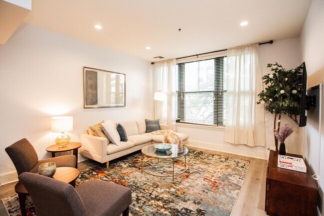 Photo - 1375 Washington St Apartment Unit #1