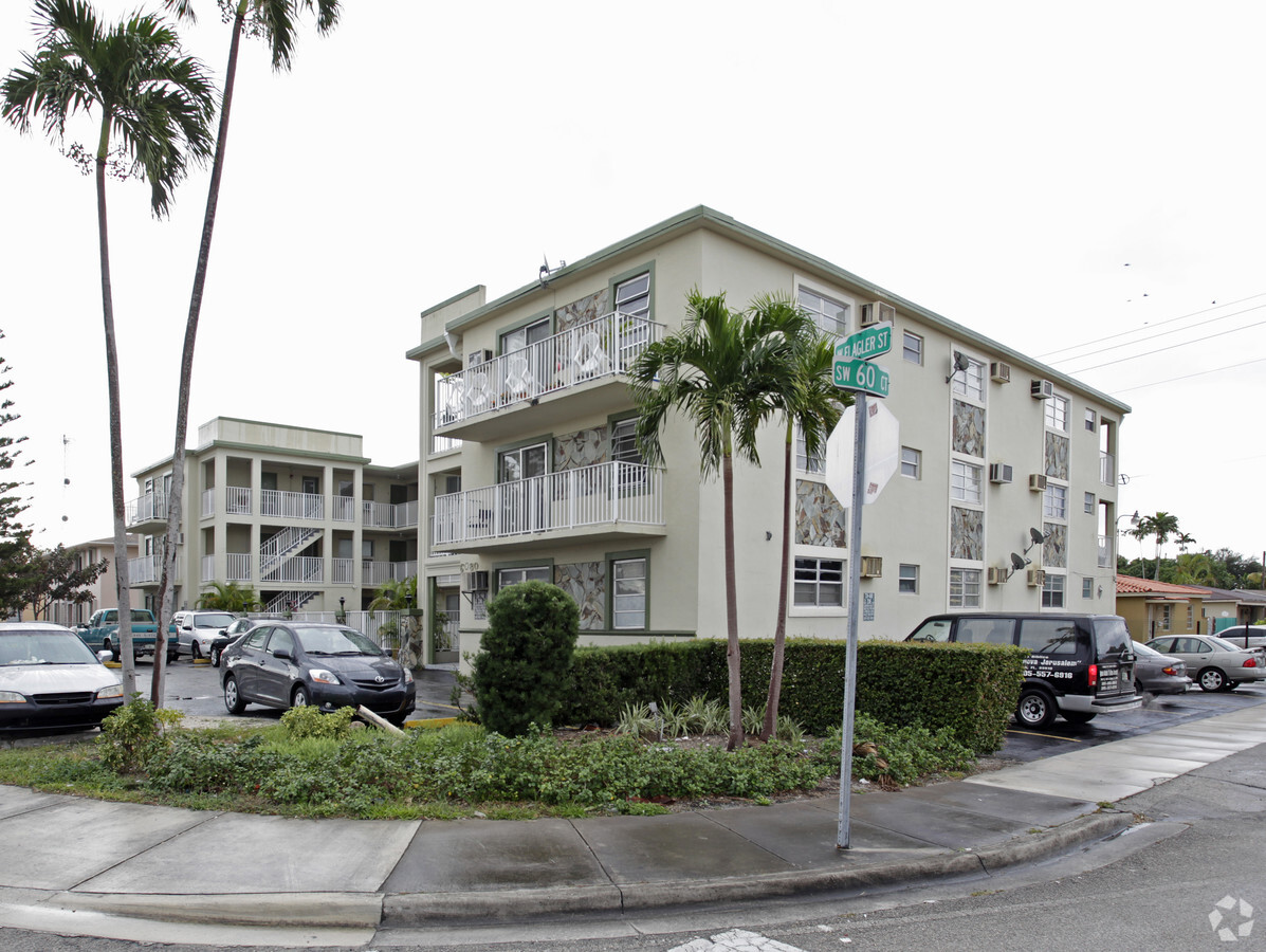 6080 W Flagler Street - 6080 W Flagler St Apartments