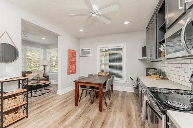 eat in kitchen - 709 S Phillips Ave Unit ParkView on Phillips 1