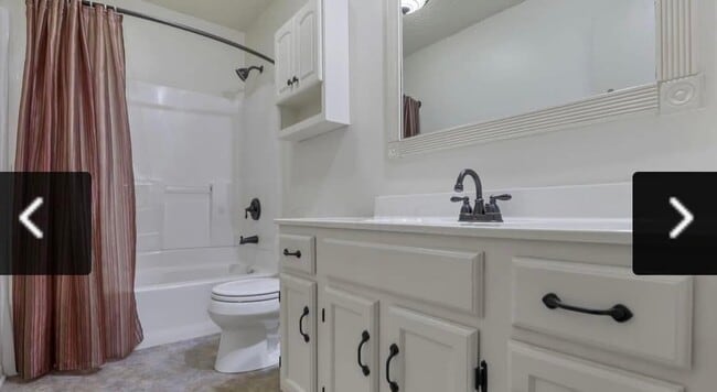 Photo - 1740 Churchill Downs Rd Apartments Unit 1740  B