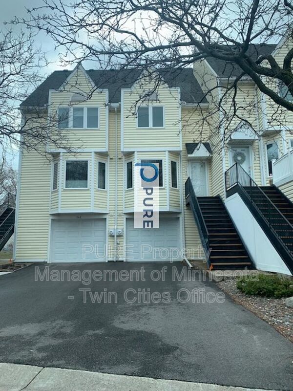 Building Photo - 340 3rd Ave NE