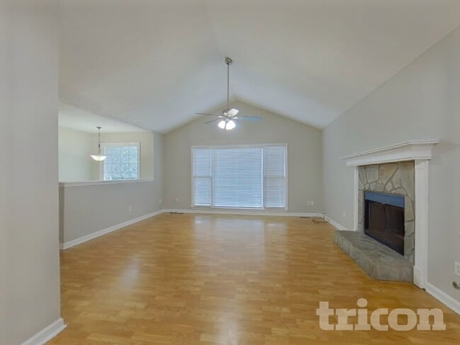 Photo - 3272 Greenhill Ct