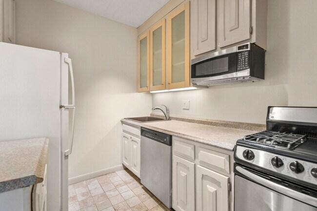 Photo - 85 E India Row Unit 11A
