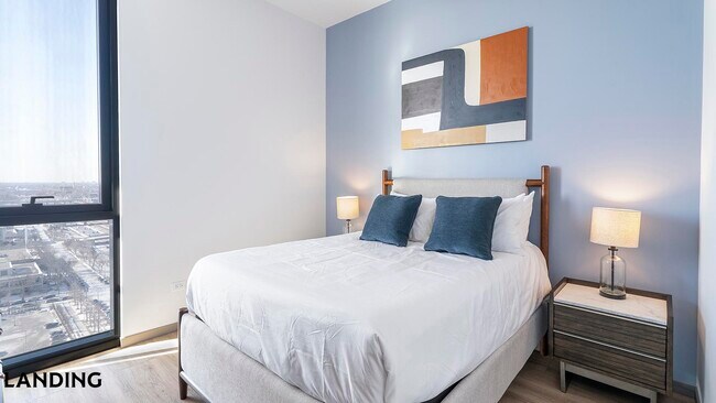 Photo - 513 S Damen Ave Unidad 1906