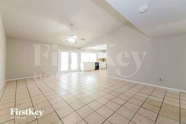 Photo - 3317 Kenwood Dr