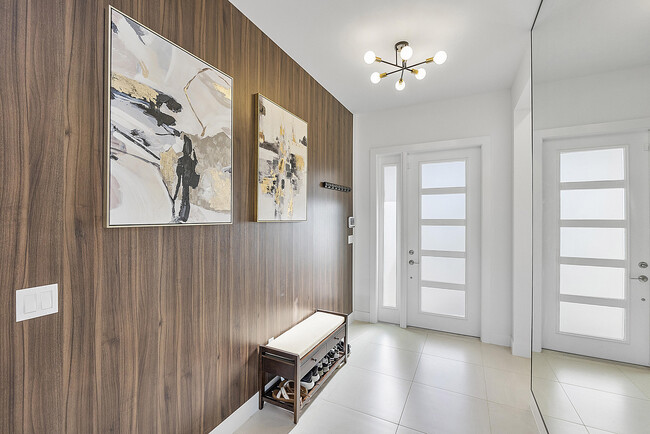 Photo - 20296 Somerset Hls Dr