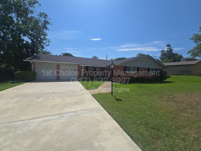 Building Photo - 5621 Wedgworth Rd