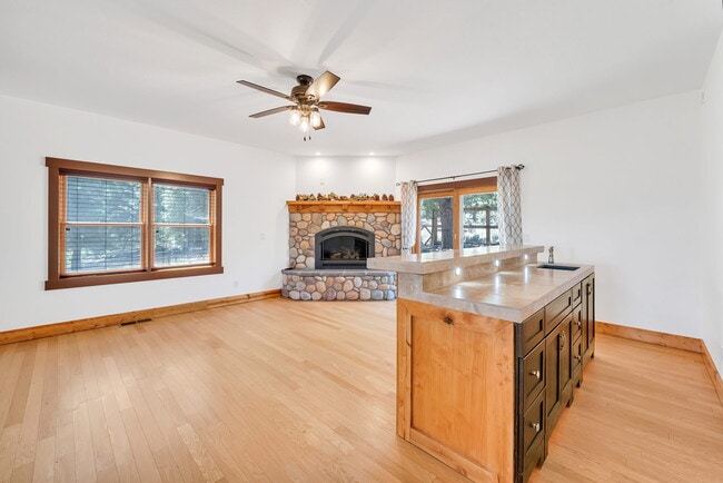Photo - 16925 Mt Rose Hwy