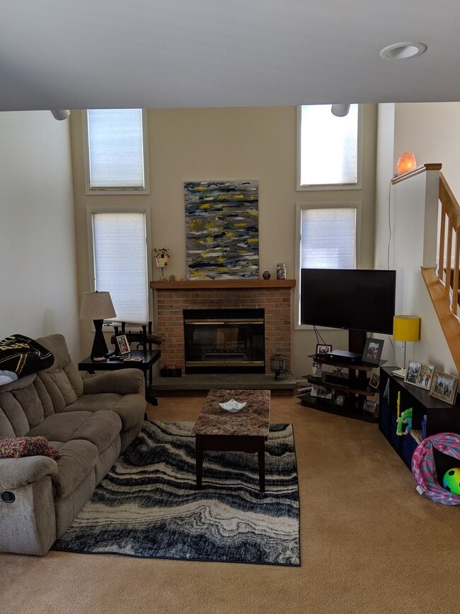 Building Photo - Toftrees 3 bedroom, 2.5 bathroom townhome