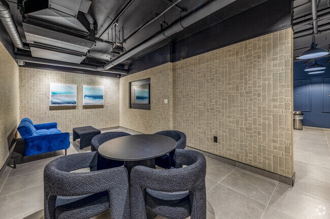 Laundry & Lounge - Maddox Cabbagetown