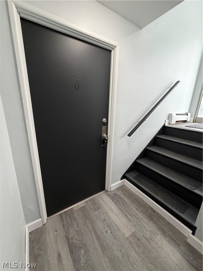 Photo - 27 Wayne St SE Unit 6