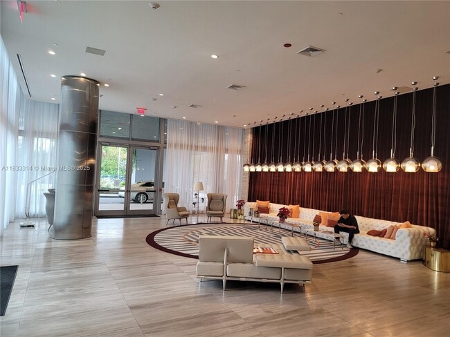 Photo - 2000 Metropica Wy Unit 2411