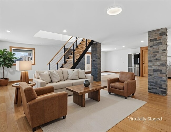 Photo - 999 Salmon Creek Rd