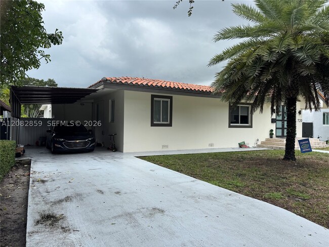 Photo - 720 Wren Ave