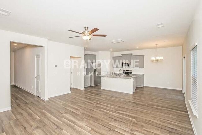 Photo - 309 Redmoss Dr