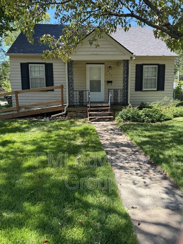Building Photo - 845 SW Frazier Ave Rental