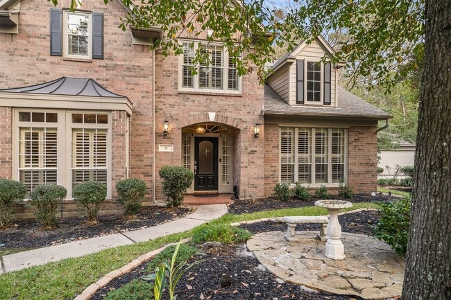 Photo - 11 Winrock Pl