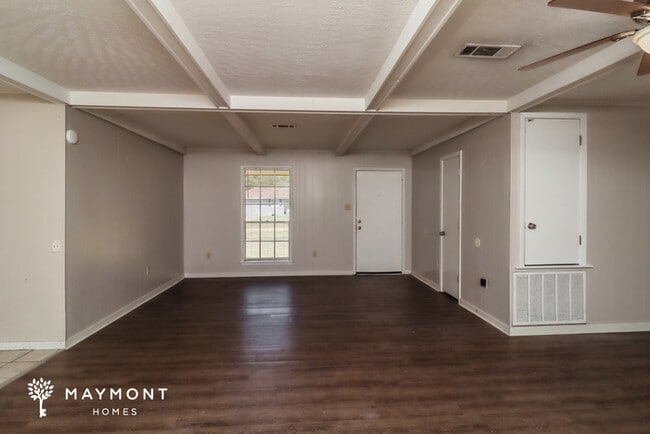 5642 Brentwood Dr
