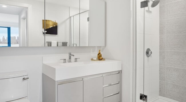 Hamilton Cove apartments — community photo