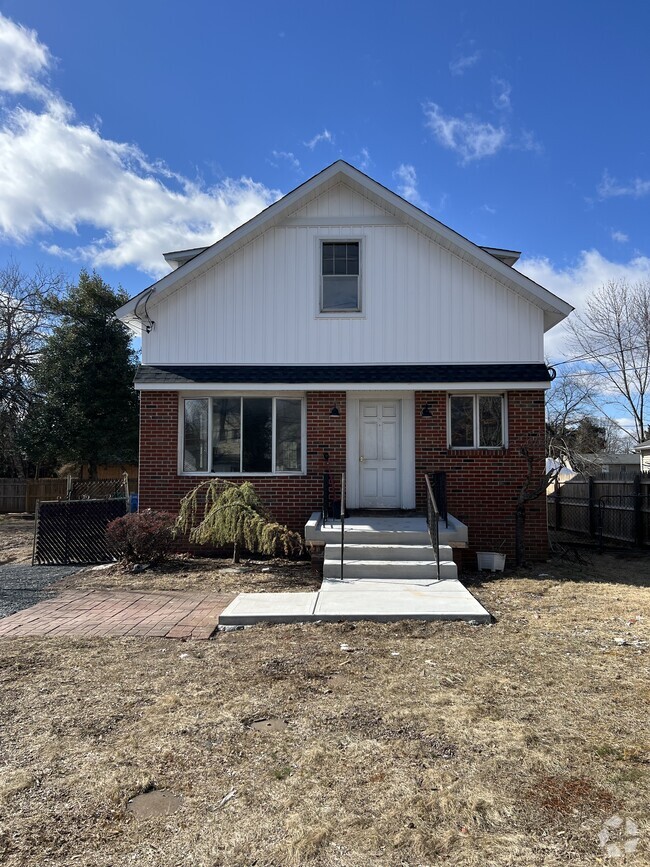 Building Photo - 1819 Edgely Rd Rental