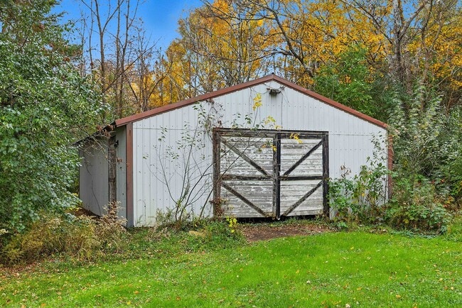 Photo - 1681 Mahogany St Unit Upper