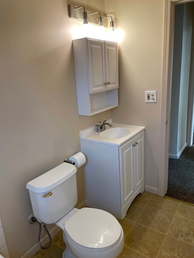 Photo - 318 Russell St